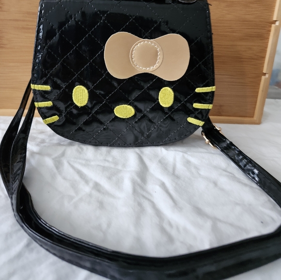 Hello Kitty Black Quilted Faux Leather Crossbody Bag - Picture 2 of 4